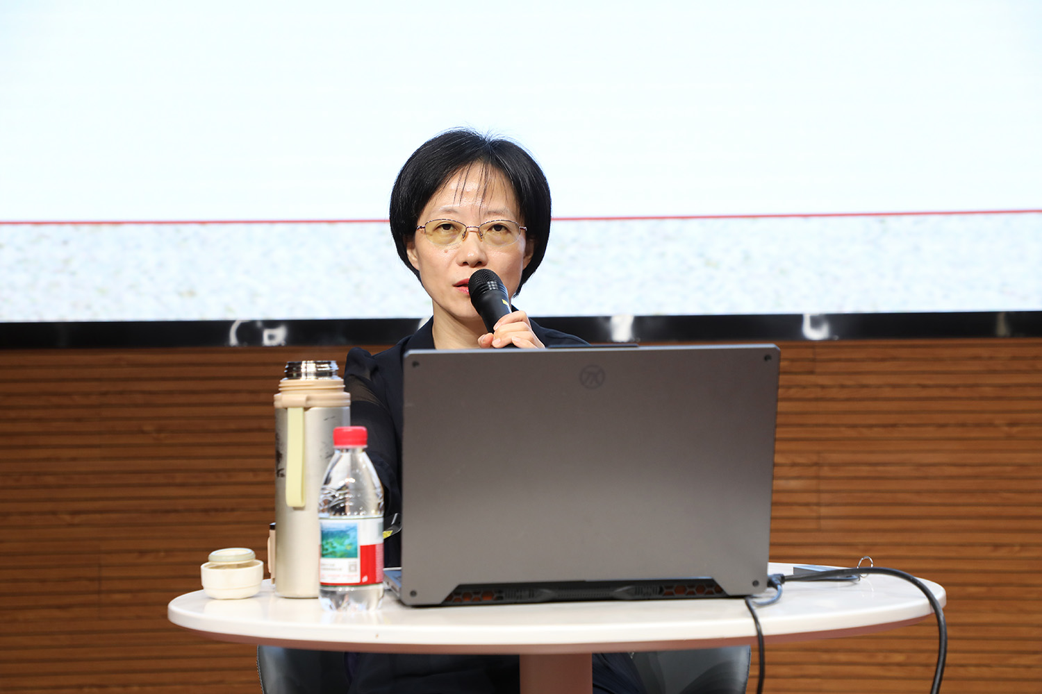 选1.jpg 选1.jpg